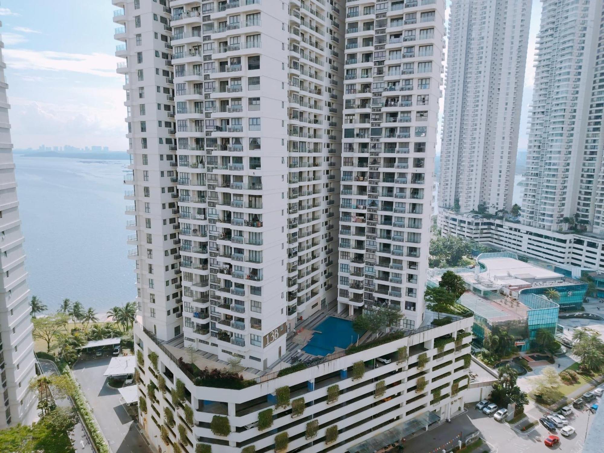 Danga Bay Seaview Johor Bahru By One 9 Place Room photo